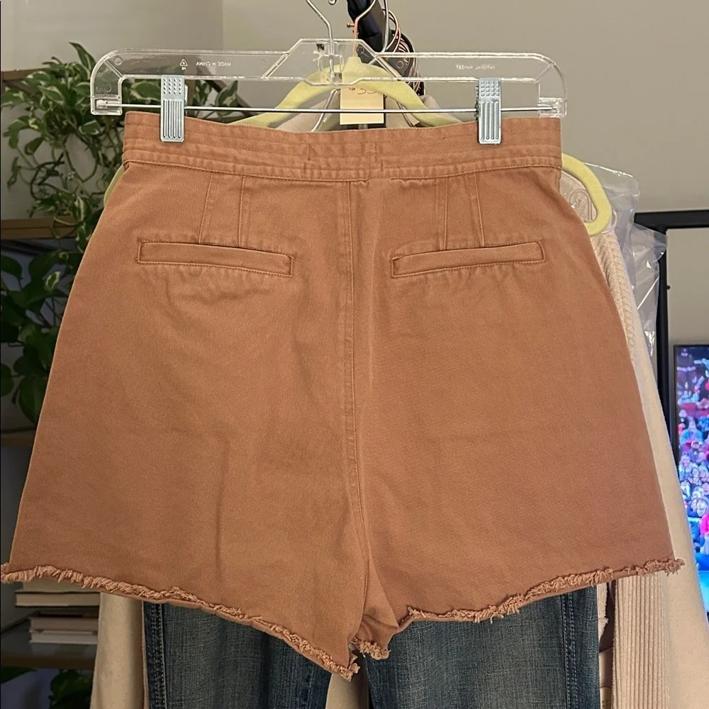 Urban Outfitters Shorts. Size 4. Wide leg. Waist 13.5”, 2.5” inseam.